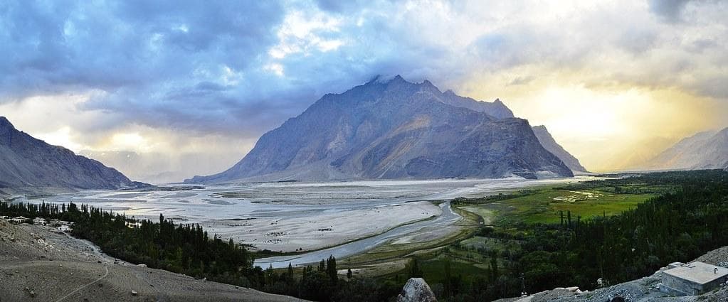 Shigar valley · looking north