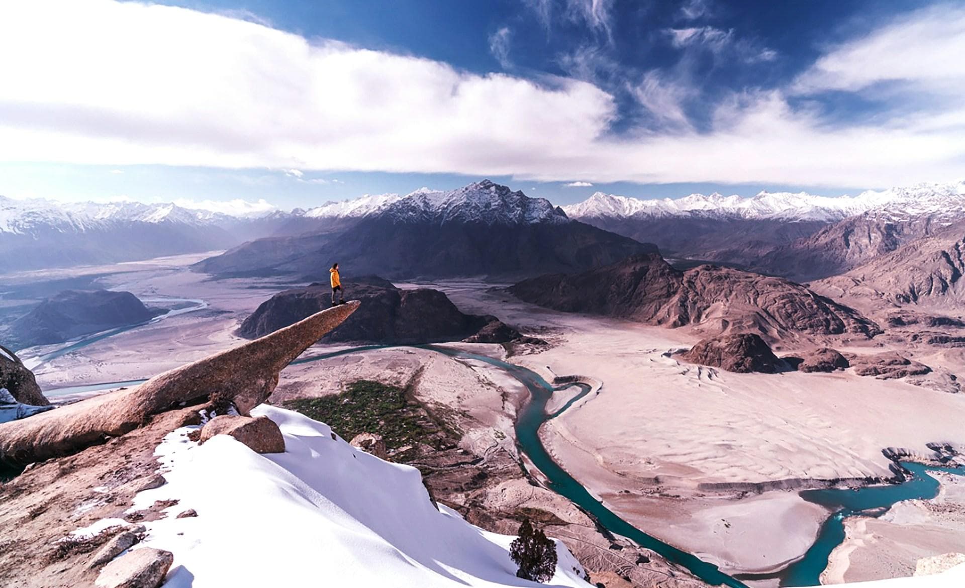 Mountains above the Skardu valley